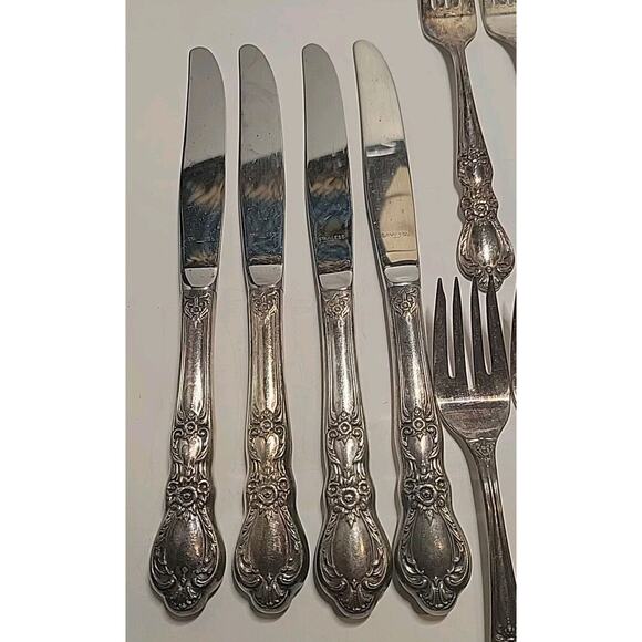 Vintage 1847 Rogers Bros HERITAGE Silver Plate Flatware Set 28 Pieces Post 1940 - Picture 2 of 6